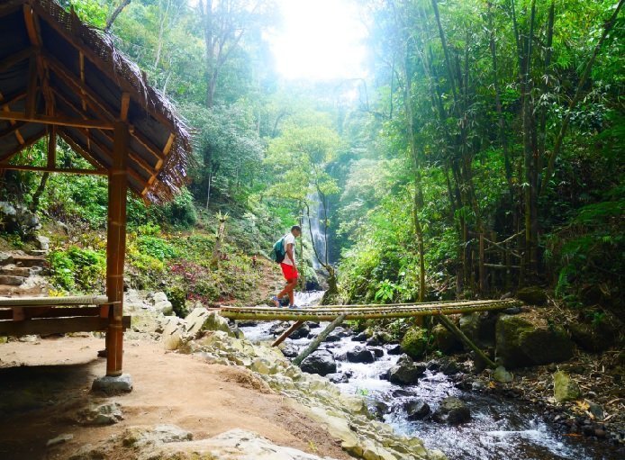 28.08.17 – Les cascades de Munduk puis passage express au Mont Batur